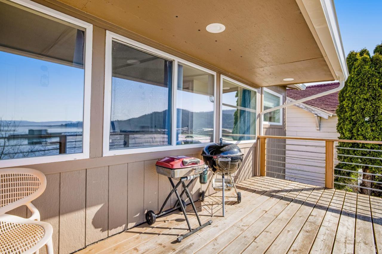 Fisherman'S Dream Boat House Garibaldi Exterior foto