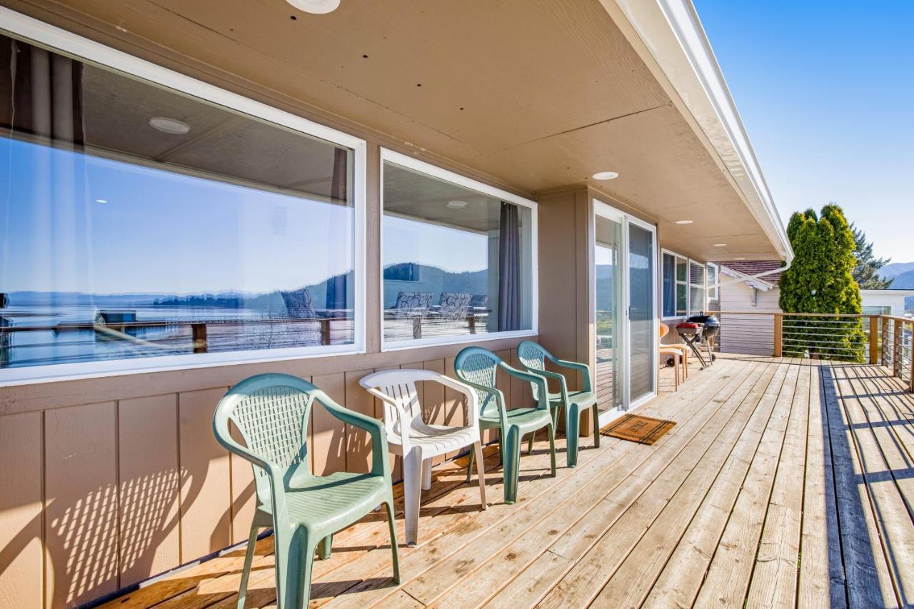 Fisherman'S Dream Boat House Garibaldi Exterior foto