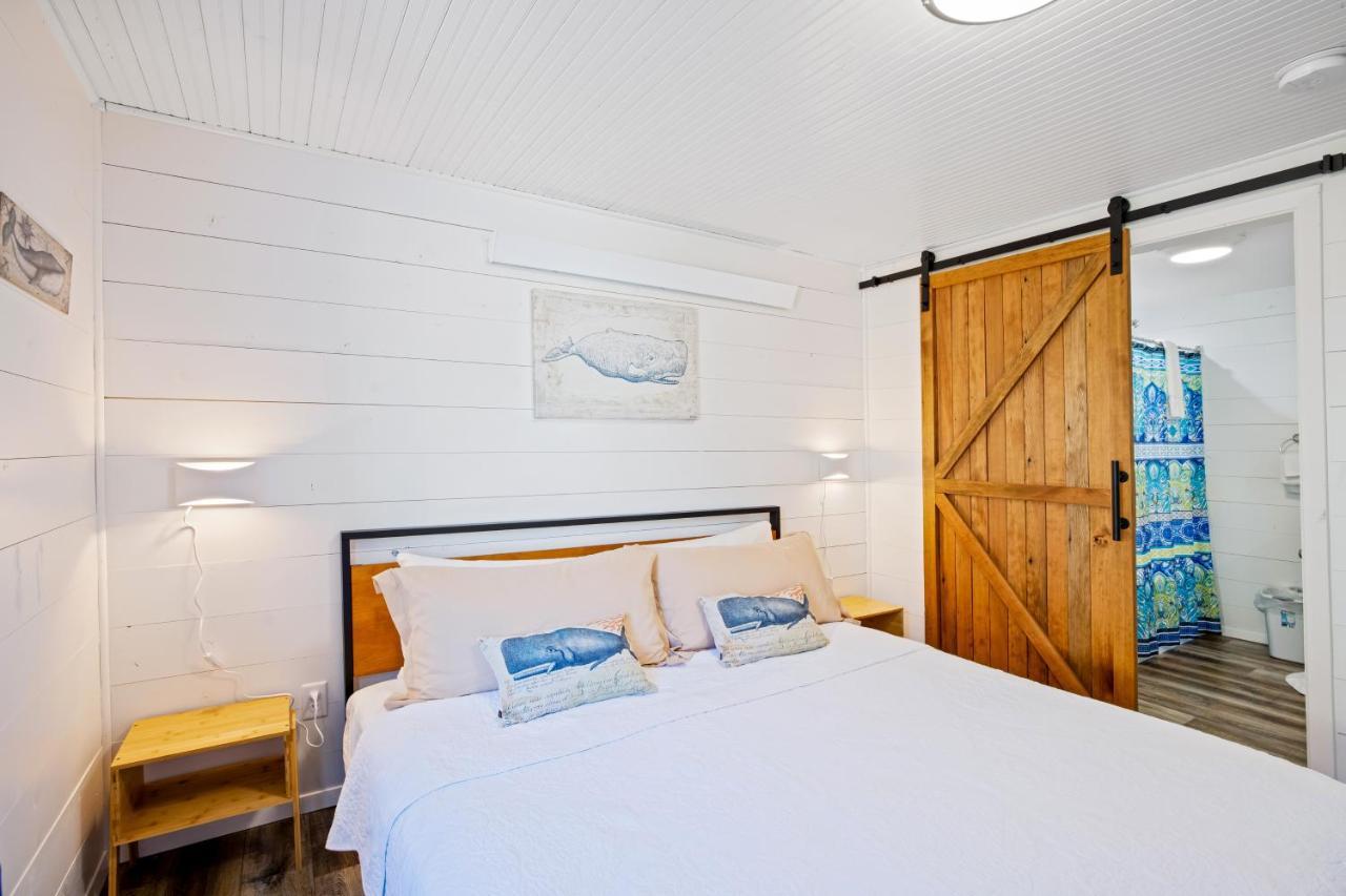 Fisherman'S Dream Boat House Garibaldi Exterior foto